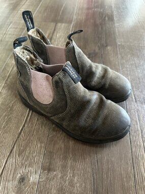 Blundstone boots size 3 AU